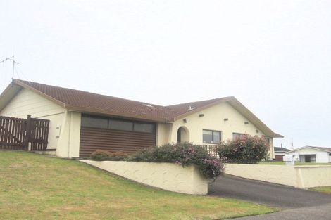 Photo of property in 60 Fairview Place, Te Puke, 3119