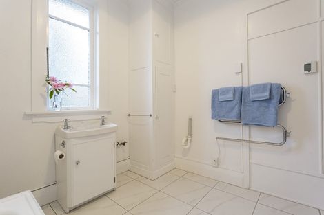 Photo of property in 53 Manor Place, Dunedin Central, Dunedin, 9016