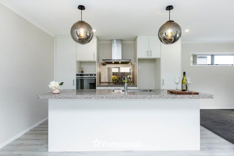 Photo of property in 12 Buddle Road, Wallaceville, Upper Hutt, 5018