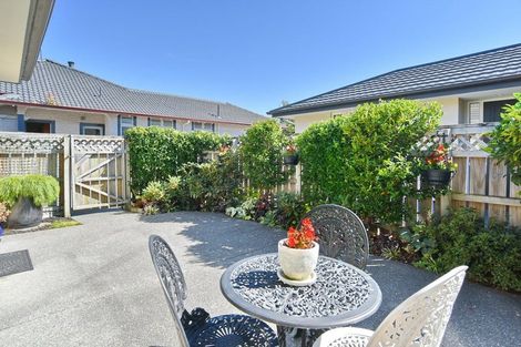 Photo of property in 2/93 Opawa Road, Opawa, Christchurch, 8023
