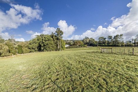 Photo of property in 750 Kaipara Coast Highway, Kaukapakapa, 0871