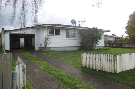 Photo of property in 30 Oakfield Crescent, Pukete, Hamilton, 3200