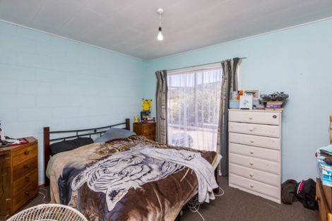 Photo of property in 9 Camp Street, Silverstream, Upper Hutt, 5019