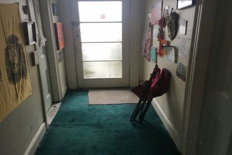 Photo of property in 33 Reid Road, South Dunedin, Dunedin, 9012