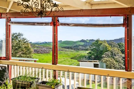 Photo of property in 51 Sterling Road, Paparoa, 0571