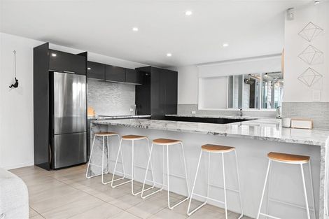 Photo of property in 68 Blighs Road, Strowan, Christchurch, 8052