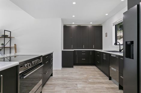 Photo of property in 19 Parawera Drive, Acacia Bay, Taupo, 3330