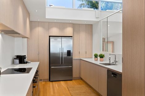 Photo of property in 7 Claude Road, Stanmore Bay, Whangaparaoa, 0932