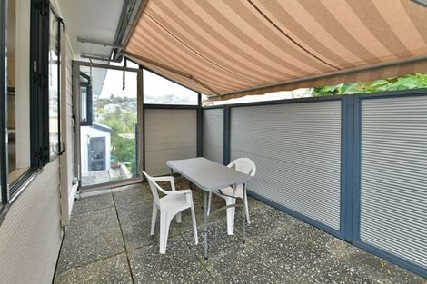 Photo of property in 1/6 Knott Road, Stanmore Bay, Whangaparaoa, 0932