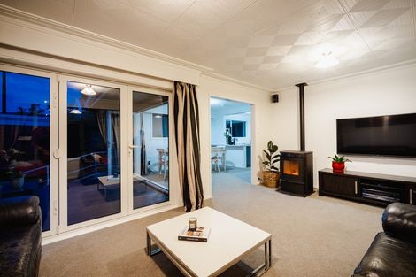 Photo of property in 2 City Road, Roslyn, Dunedin, 9010