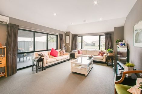 Photo of property in 9 Pacific Avenue, Poraiti, Napier, 4112