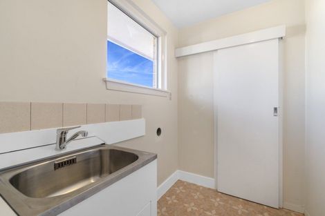 Photo of property in 42 Fovant Street, Russley, Christchurch, 8042