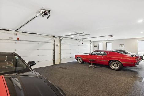 Photo of property in 47 Awa Toru Drive, Fairfield, Dunedin, 9018