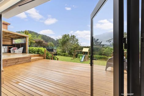 Photo of property in 41 Peterhouse Street, Tawa, Wellington, 5028