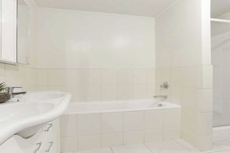 Photo of property in 2/23 Commodore Parry Road, Castor Bay, Auckland, 0620