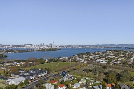 Photo of property in 132 Bayswater Avenue, Bayswater, Auckland, 0622