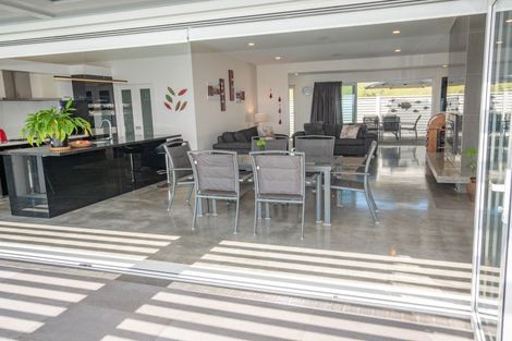 Photo of property in 27 Eagles Way, Cable Bay, 0420