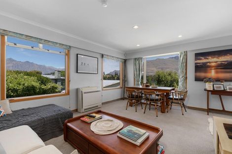 Photo of property in 7 Suburb Street, Queenstown, 9300