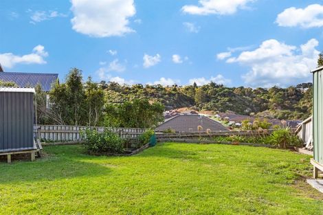 Photo of property in 5 Dusky Crescent, Aotea, Porirua, 5024