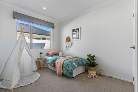 Photo of property in 1 Charlotte Drive, Omokoroa, 3114