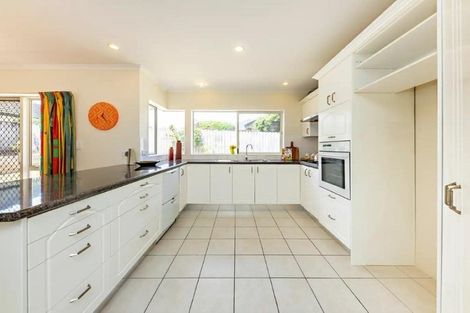 Photo of property in 14 Glencullen Place, Dannemora, Auckland, 2016