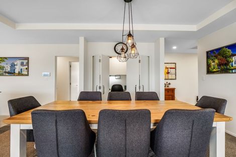 Photo of property in 21 Watkins Drive, Rangiora, 7400