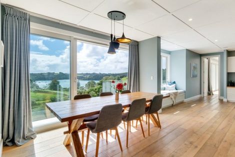 Photo of property in 31 Brick Bay Drive, Sandspit, Warkworth, 0982