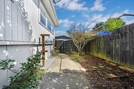 Photo of property in 6 France Street, Waiuku, 2123