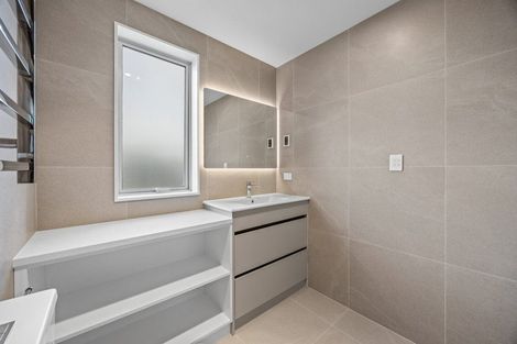 Photo of property in 32 Corporal Street, Papakura, 2110