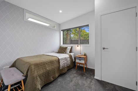 Photo of property in 21 King Richard Place, Browns Bay, Auckland, 0630
