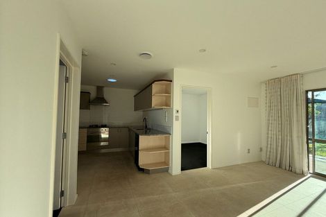 Photo of property in 28 Ballymore Drive, Pinehill, Auckland, 0632