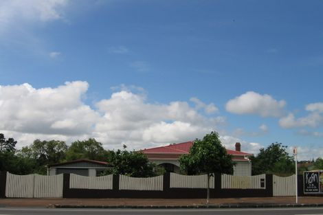 Photo of property in 1072 Great North Road, Point Chevalier, Auckland, 1022