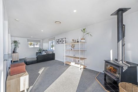 Photo of property in 8 Kimberley Road, Darfield, 7510