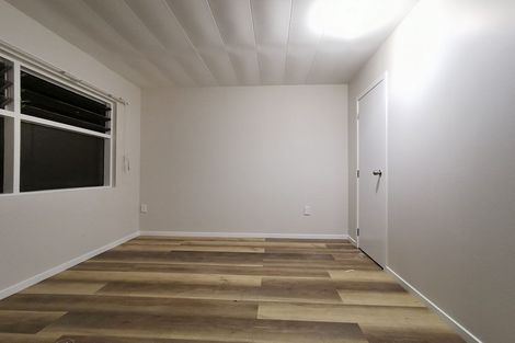 Photo of property in 1/320 Pakuranga Road, Pakuranga Heights, Auckland, 2010