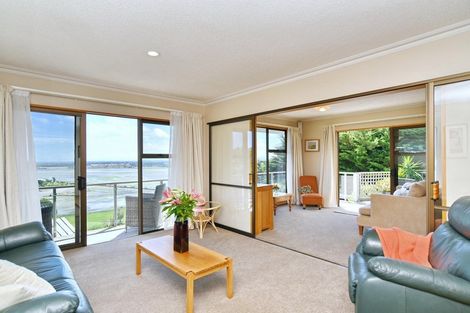 Photo of property in 2/56 Balmoral Lane, Redcliffs, Christchurch, 8081