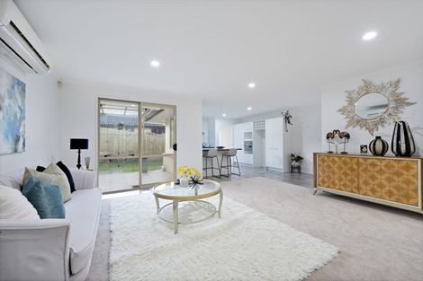 Photo of property in 38 Semillon Avenue, Henderson, Auckland, 0612