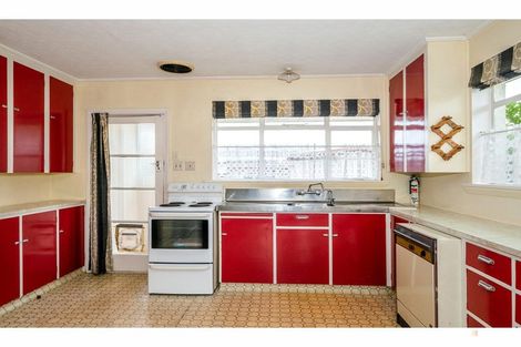 Photo of property in 1 Regent Street, Waimate, 7924