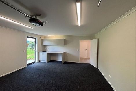 Photo of property in 8 Henui Street, Strandon, New Plymouth, 4312