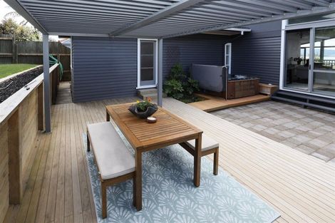 Photo of property in 184 Kawaha Point Road, Kawaha Point, Rotorua, 3010