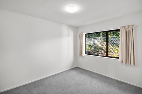 Photo of property in 4/476 Devon Street East, Strandon, New Plymouth, 4312