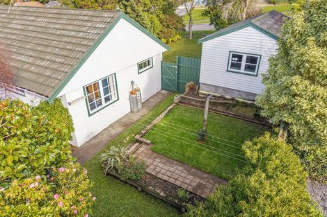 Photo of property in 1 Woolwich Close, Whitby, Porirua, 5024