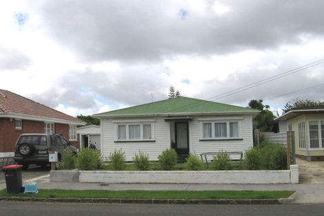 Photo of property in 6 Humariri Street, Point Chevalier, Auckland, 1022