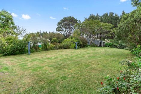 Photo of property in 141 Kellys Bay Road, Pouto, Te Kopuru, 0391
