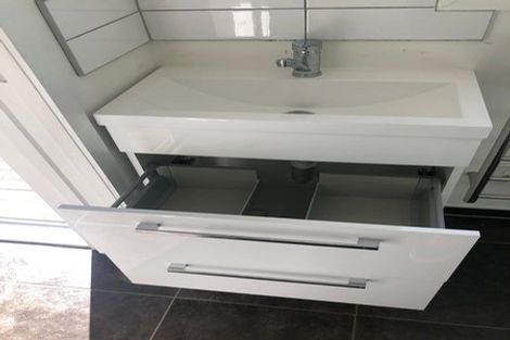 Photo of property in 6 Melville Street, Tawa, Wellington, 5028