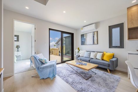 Photo of property in 3 Taukahiwi Road, Pukekohe, 2120