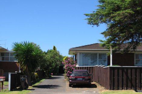 Photo of property in 3/18 Shakespeare Road, Milford, Auckland, 0620