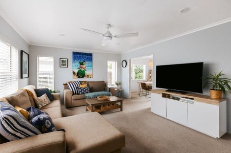 Photo of property in 587 Grenada Street, Papamoa Beach, Papamoa, 3118