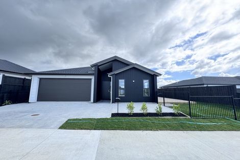 Photo of property in 75 Parish Drive, Wainui, 0932