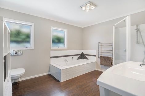 Photo of property in 3 Bouvardia Avenue, Milson, Palmerston North, 4414