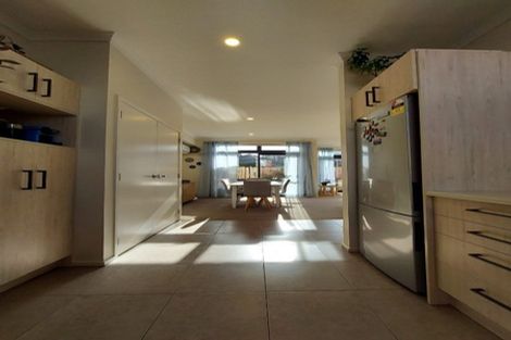 Photo of property in 13 Fermi Lane, Papakura, 2110